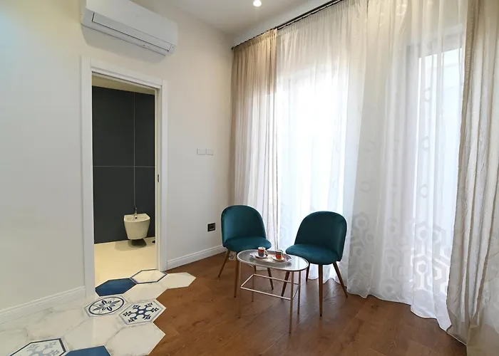 Slopes And 게스트하우스 4*